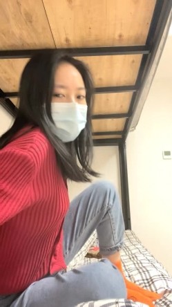 22岁美女宿舍自拍，掰开两瓣阴唇，白浆都拉丝了，看着清纯可人，玉体今晚专属于你 截图14