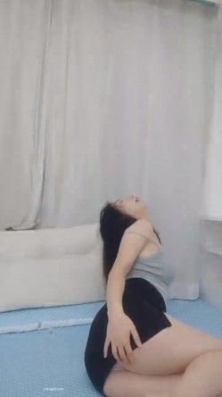 【0陈住气】白领小姐姐上班玩跳蛋~下班回家玩道具自慰 截图4