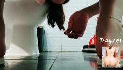 网红淫荡夫妻dayu私拍~极限调教酷爱虐肛各种大道具拳交 截图3