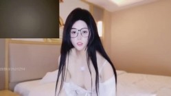 ️极品骚女神【honeywanning】淫语发骚 线下侍奉金主 截图7