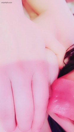 最新重磅分享，推特女神福利姬【大队长】未流出土豪私拍视图合集，情趣制服紫薇销魂可撸精尽人亡的节奏 截图7