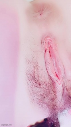 最新重磅分享，推特女神福利姬【大队长】未流出土豪私拍视图合集，情趣制服紫薇销魂可撸精尽人亡的节奏 截图10