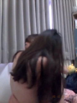 清纯学生妹分手后被渣男报复 热恋时啪啪啪露脸自拍视图流出 截图6