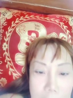 骚货老阿姨，这是多么爱吃鸡巴  每天都要吃，扭扭舞，再和老王一起做爱 截图6