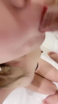 【强烈推荐 ️一饱眼福】人气高颜女神『奶球』携保时捷车模闺蜜下海捞金 两姐妹天天轮番被干 无套内射 全裸出镜 截图11