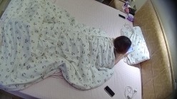 酒店偷拍大学生情侣样子稚学妹希腊脚班花周末和男友在酒店做爱被干多次 截图6