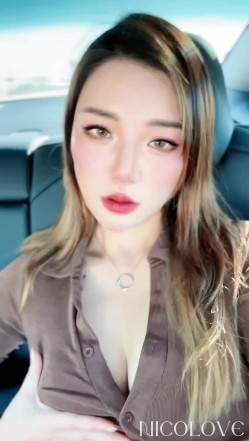 P站着名博主淫欲少妇法籍亚裔「Nicolove」OF露脸性爱私拍 顶级亚裔网黄挨操阿黑颜 截图14
