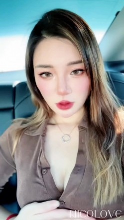P站着名博主淫欲少妇法籍亚裔「Nicolove」OF露脸性爱私拍 顶级亚裔网黄挨操阿黑颜 截图16