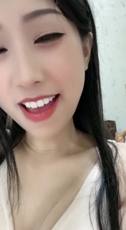 户外！【女主】深夜开宝马上街勾搭大鸡巴代驾小哥车震 截图5