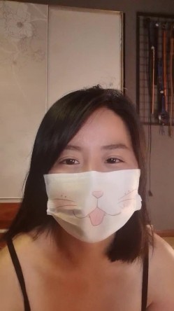 绳奴小可姨妈过去又被大哥调教，黑丝情趣绳艺捆绑，逼逼和奶子被跳蛋玩弄，跪地爬行让大哥打屁股和骚奶子 截图1
