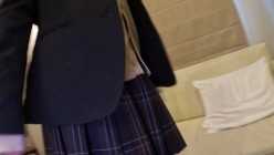 fc2ppv-4314125 【再販ございません】【完全数量限定品】絶対的美女18歳つばさちゃん！坂道系の体に生中2発！中出し精*を飲ませてしまいました 截图1