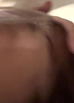 极品风骚人妻叶梓晴与前男友酒店偷情视频曝光 跪含巨茎深喉拉丝 无套猛冲蜜穴淫液喷溅 妥妥的反差荡妇 截图8