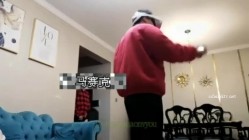 重磅炸弹！万人求档高门槛梦幻联动，顶级绿帽网红大咖联手【绿帽女友+你的大婊姐】私拍，当着男友的面给戴绿帽子 截图4