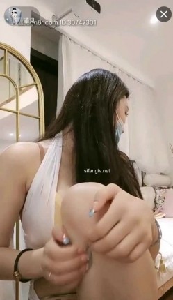 南京御姐颜值有点高哦 也就9分吧！太妩媚了 长得像某当红明星，脸蛋儿太精致 明星范儿十足，顶级大奶瓜子，大眼睛甜美 满级气质 截图12