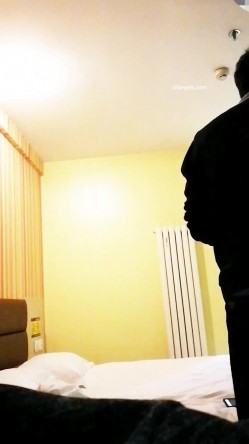 【私房原创偷拍】，男友住在隔壁的风骚小姐姐，她一直说你小声点，听见咱俩就死定了 截图1