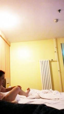 【私房原创偷拍】，男友住在隔壁的风骚小姐姐，她一直说你小声点，听见咱俩就死定了 截图14