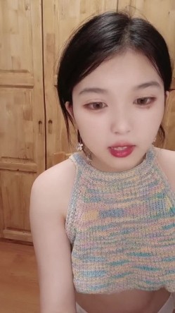 新人！大学生下海~又骚又漂亮~【贝贝】美乳爱心奶~爱了，青春气息扑面而来，兄弟们动心吗 截图10