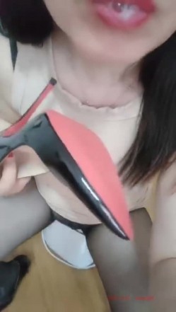 46岁的熟女姐姐 ·温柔气质姐· 卖弄风骚，只为君臣一笑，饷银不断收入，骚是真骚，逼还是粉色的 截图14
