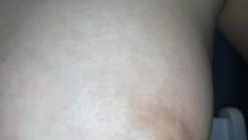 在表妹的手机里发现的 平时一本正经的乖乖女没想到还是一个小骚货 截图4
