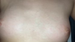 在表妹的手机里发现的 平时一本正经的乖乖女没想到还是一个小骚货 截图6