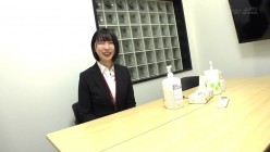 SDJS-227 第5回フェラチオシンデレラ選手権 しゃぶる！SOD女子社員 AV会社で働く令和OL34名の本気ノーハンド肉棒口淫（オーラルセックス） フェラ＆仕事姿2画面ギャップ見比べ部門 初々しい新入社員研修部門 截图11