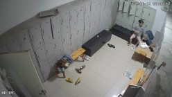 舞蹈班《监控破解》偷拍多位美女学员后台换衣服 截图1