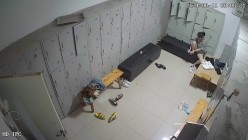 舞蹈班《监控破解》偷拍多位美女学员后台换衣服 截图3