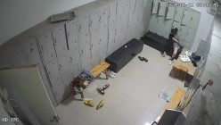 舞蹈班《监控破解》偷拍多位美女学员后台换衣服 截图15