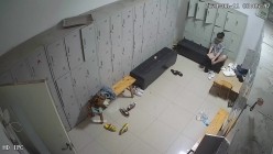 舞蹈班《监控破解》偷拍多位美女学员后台换衣服 截图16