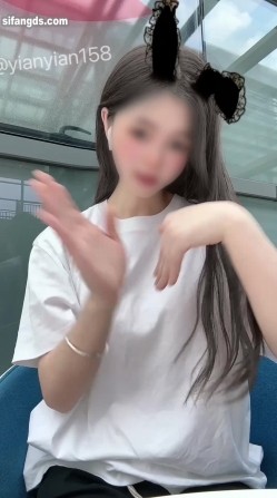 出道即巅峰，推特新晋舞蹈专业舞姬【以安】4月份新番， 正反差对比，顶胯裸舞，很顶 截图1