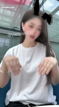 出道即巅峰，推特新晋舞蹈专业舞姬【以安】4月份新番， 正反差对比，顶胯裸舞，很顶 截图2