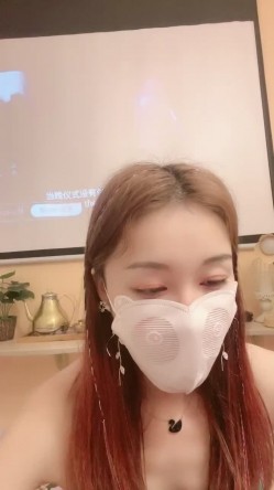 美娜非常nice时尚~美女配上高端场地还挺吸睛的~激情秀舞~向狼友们展展示私密特写！诱惑鸡鸡勃起！ 截图8