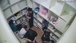 舞蹈班《监控破解》偷拍多位美女学员后台换衣服 截图7