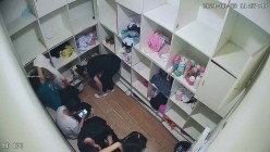舞蹈班《监控破解》偷拍多位美女学员后台换衣服 截图13