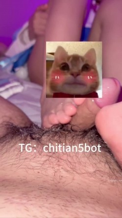可盐可甜COS抽像女菩萨【池甜chitian1】纸飞机付费福利，各种露脸手口交性爱 截图9