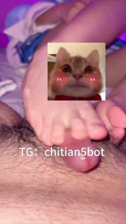 可盐可甜COS抽像女菩萨【池甜chitian1】纸飞机付费福利，各种露脸手口交性爱 截图10