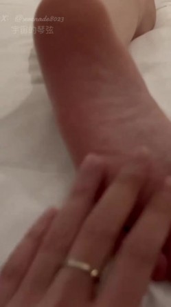 反差在校人妻教师【晨夕】被绿帽老公送给单男当成鸡巴套子，在校是端庄人民教师，私下是一只发情的骚婊母狗 截图14