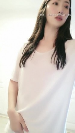 坐标杭州，5000一晚可约，【元气满满林志玲】极品女神，酸奶抠穴，跳蛋自慰，高颜值明星脸模特身材，娇喘声声让人酥麻不已真刺激 截图12