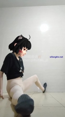 芭蕾舞姬『胡桃夹子』堕落女神最新裸舞啪啪 各种高难度姿势花式啪啪 内射高潮灰丝一字马 截图6