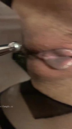 极品颜值大长腿舞蹈生与男友私密性爱啪啪流出，蜂腰翘臀大长腿御姐女神，人前高冷女神私下是大骚逼一个 截图12