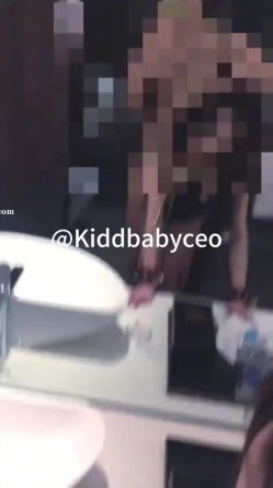 泡良约炮大神，【Kidd_BabyCeo】大部分都露脸，小红书博主，白领，大学生以及网红 截图15