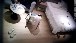 天眼酒店高清偷拍连续几天入住年轻情侣网红级别小仙女被健硕男友扣逼操了几次 截图10