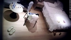 天眼酒店高清偷拍连续几天入住年轻情侣网红级别小仙女被健硕男友扣逼操了几次 截图13