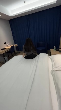 嫩妹收割机【江南第一深情】顶级约炮大神 截图13
