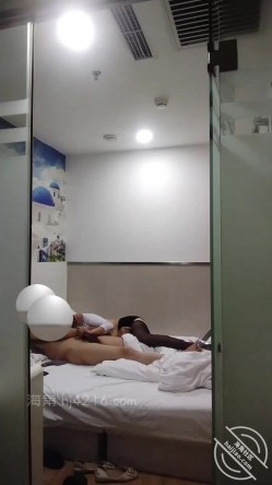 快50岁的干妈 操着是一种亲情的刺激 人生巅峰 截图2