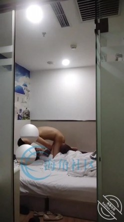 快50岁的干妈 操着是一种亲情的刺激 人生巅峰 截图4