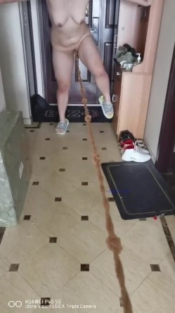 【极品流出 ️恋爱性陷阱】圈养调教大学母狗『二月』无下限性开发实录 完美曝光真实还原母狗成长变化 截图6
