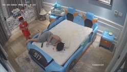 《居家摄像头破解》偷窥E奶少妇的居家日常 ️这奶子可真不是盖的 截图16
