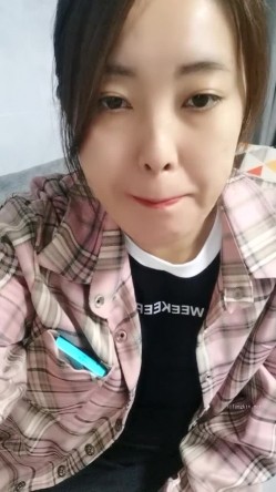 极品人妻！刺激，【放肆的小水娃】，真实良家，标准的贤妻良母，厨房搔首弄姿 截图16