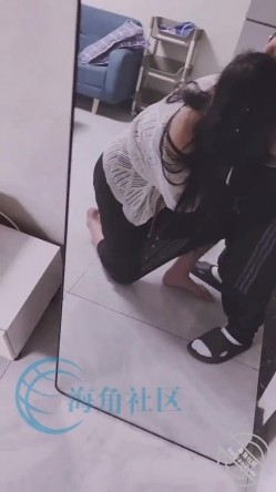 海角『新婚骚弟媳』竟是曾经的炮友 拿捏弟媳沦为专属母狗 婚纱照前口爆吞精 小母狗嘴当逼来操 截图2